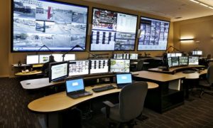 Digirooms Mühendislik CCTV Güvenlik Sistemleri Izleme Odası ve monitörleri